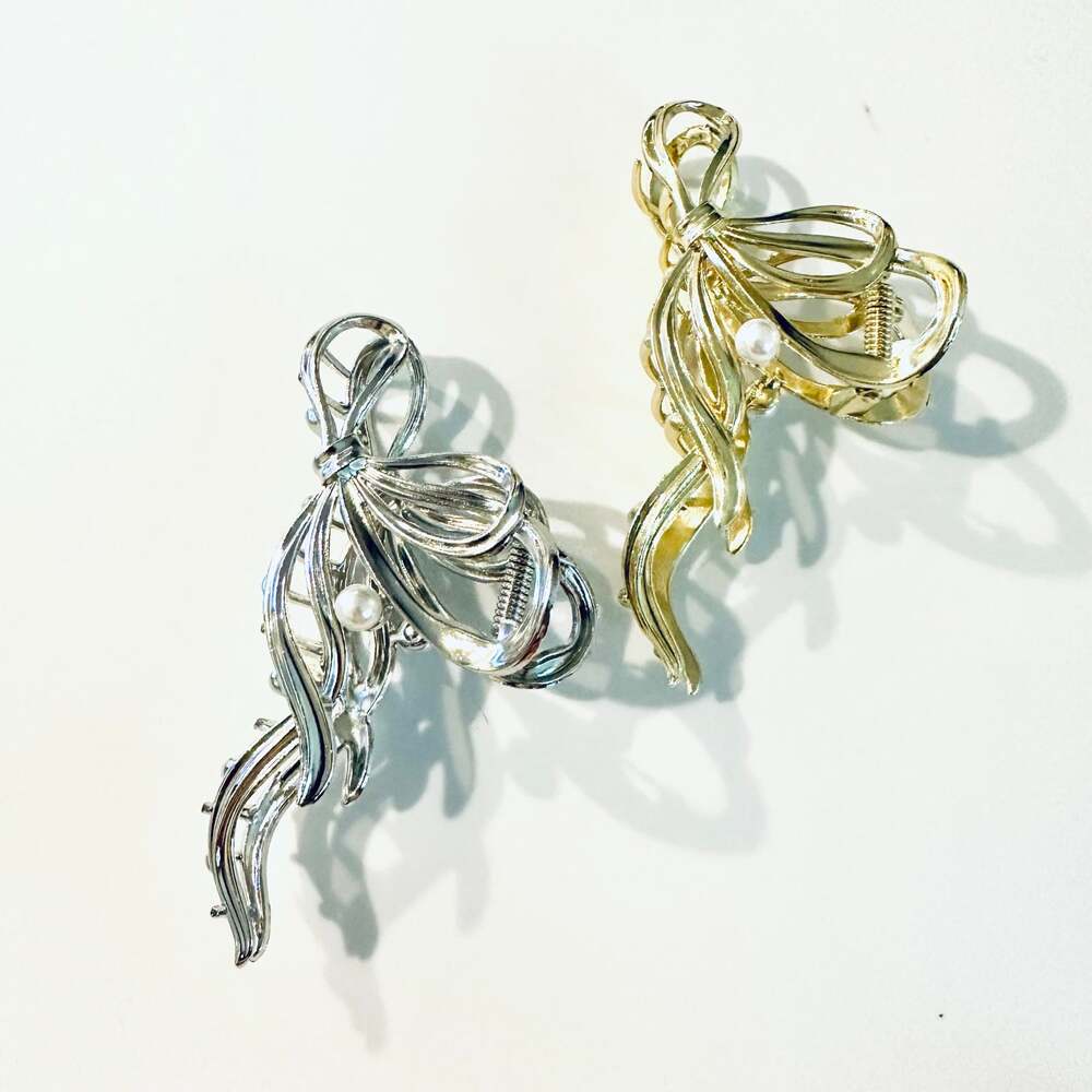 2 Bow and Pearl Hair Clips